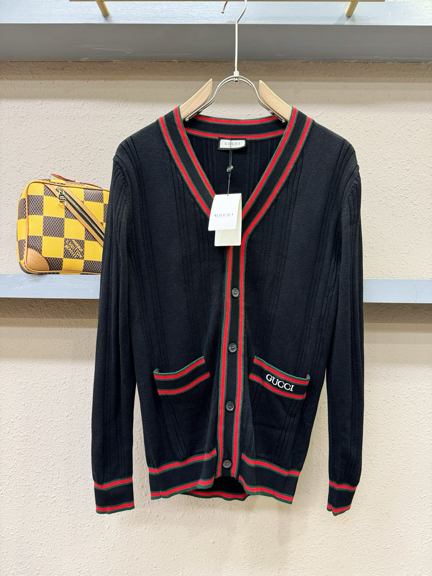 구찌 남자 가디건