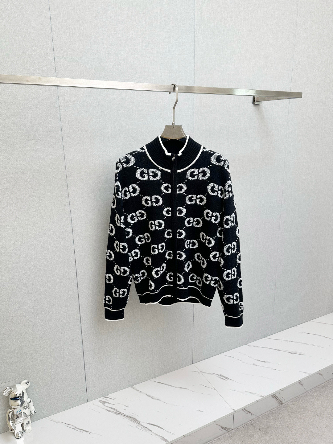 구찌 남자 가디건