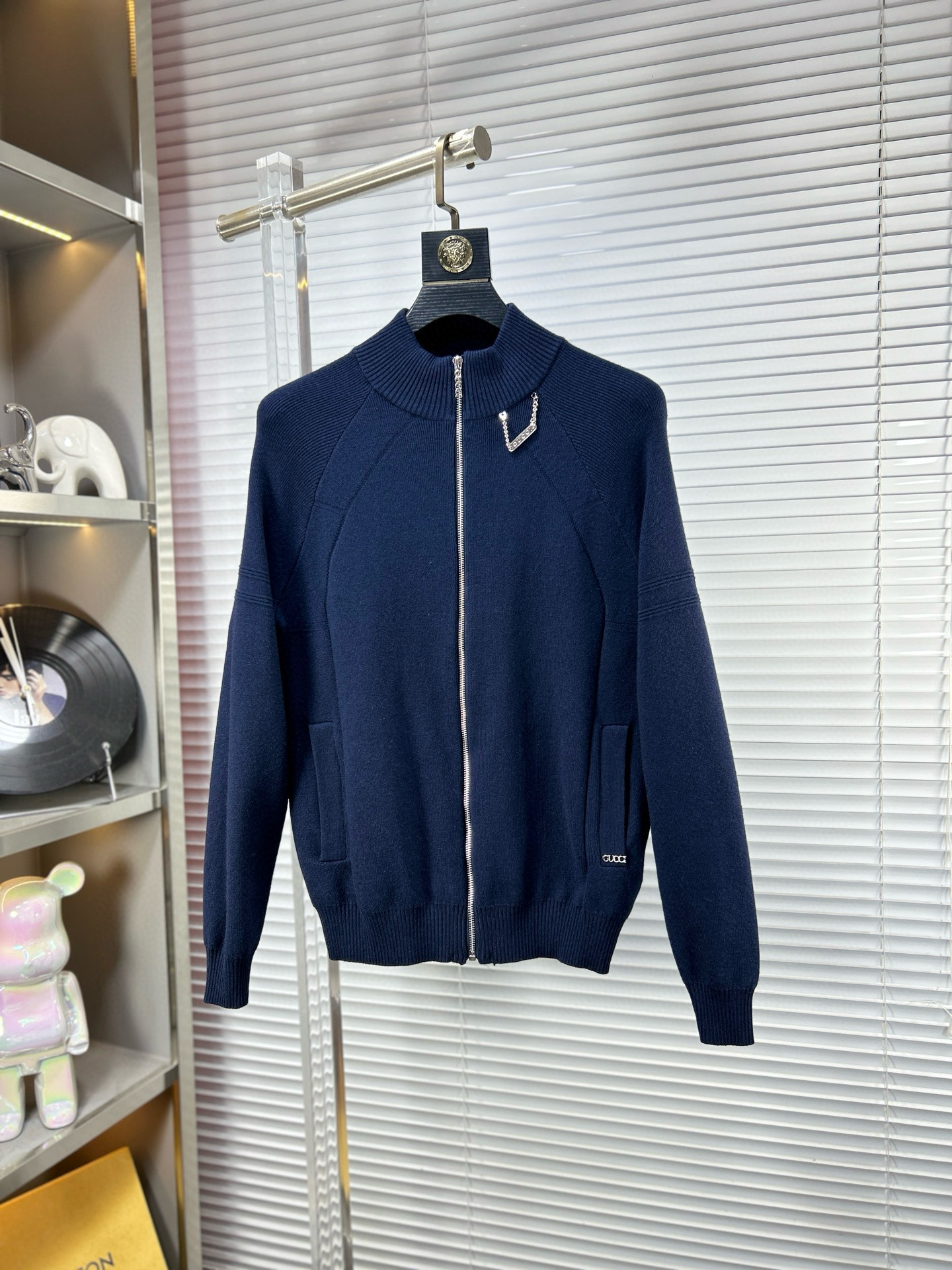 구찌 남자 가디건