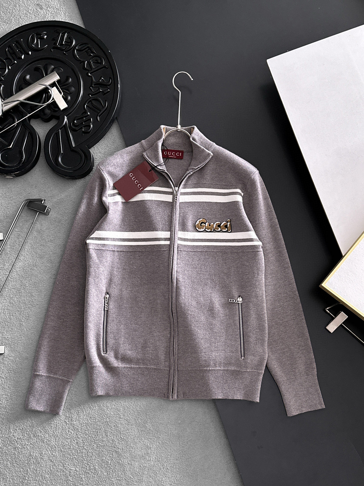 구찌 남자 가디건