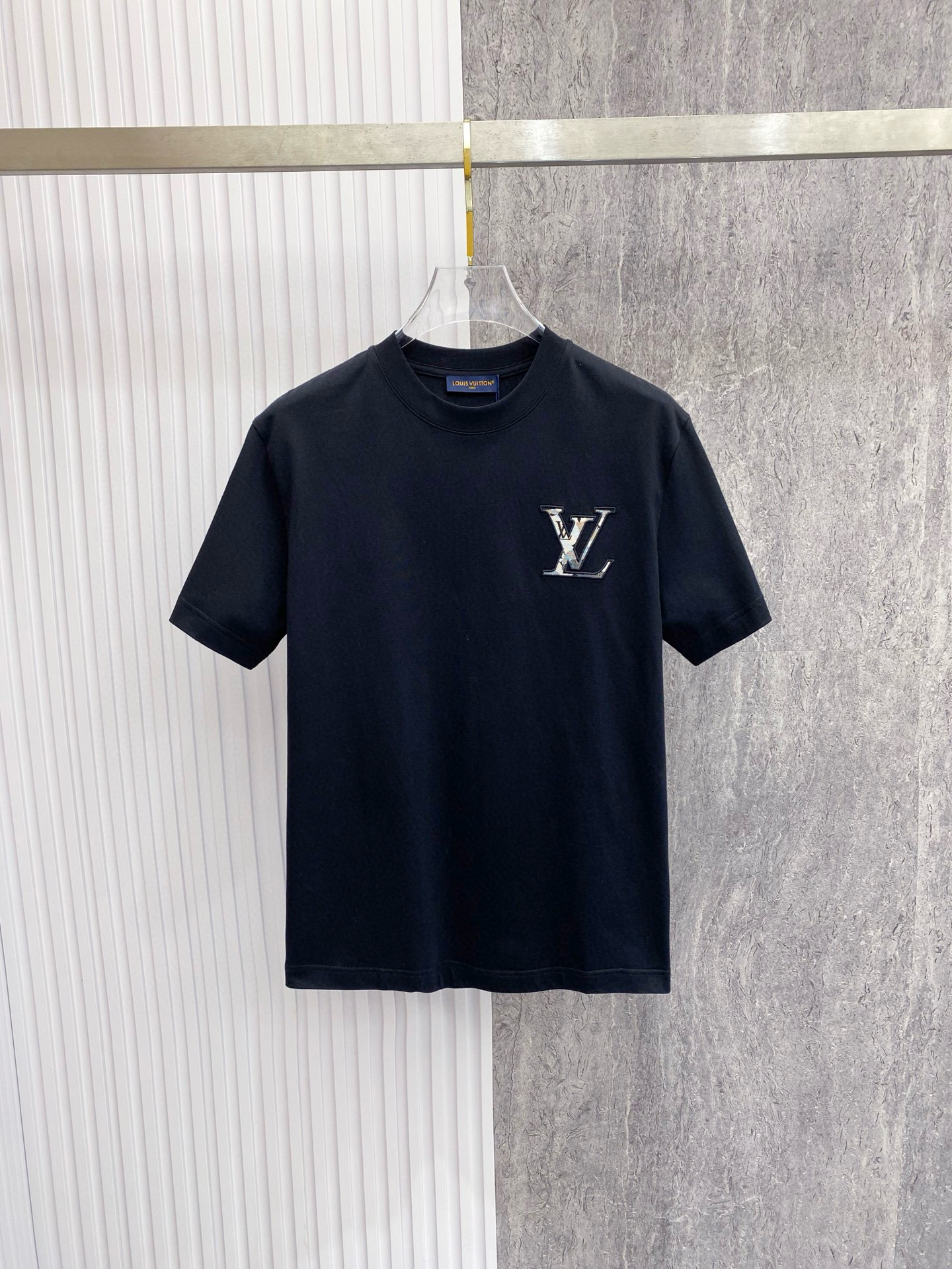 루이비통 남자 반팔티