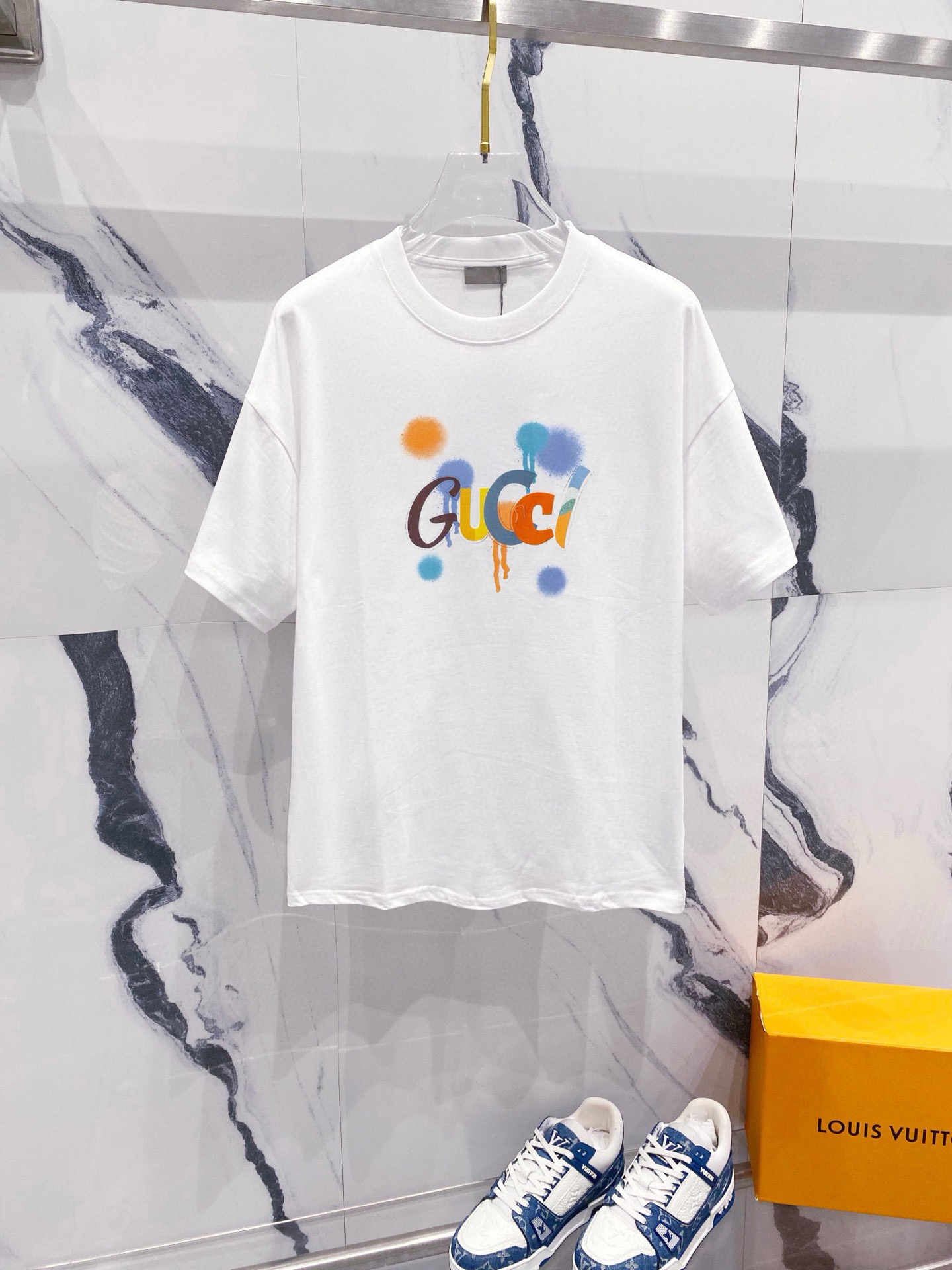 구찌 2컬러 남자 반팔티