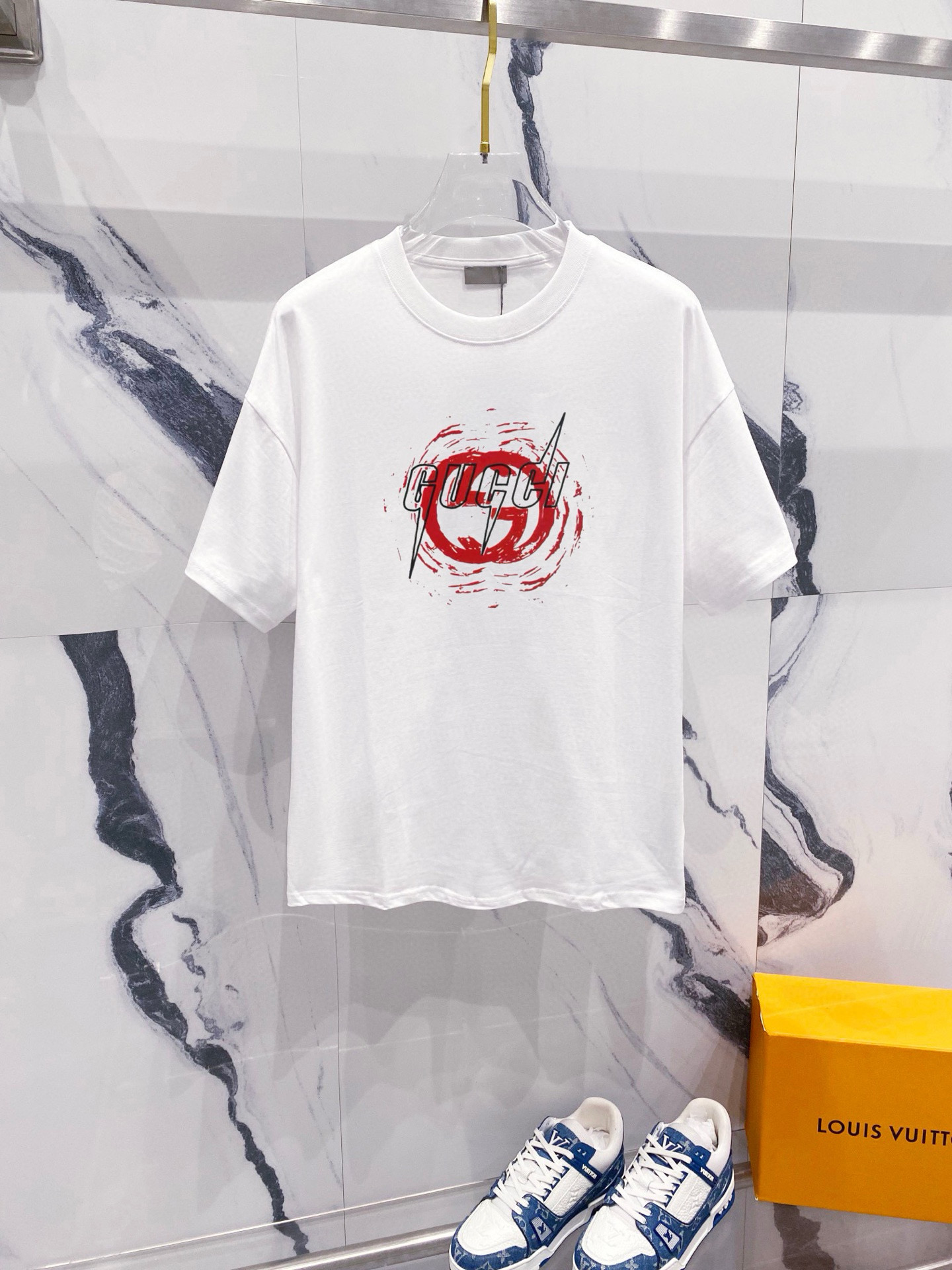 구찌 2컬러 남자 반팔티