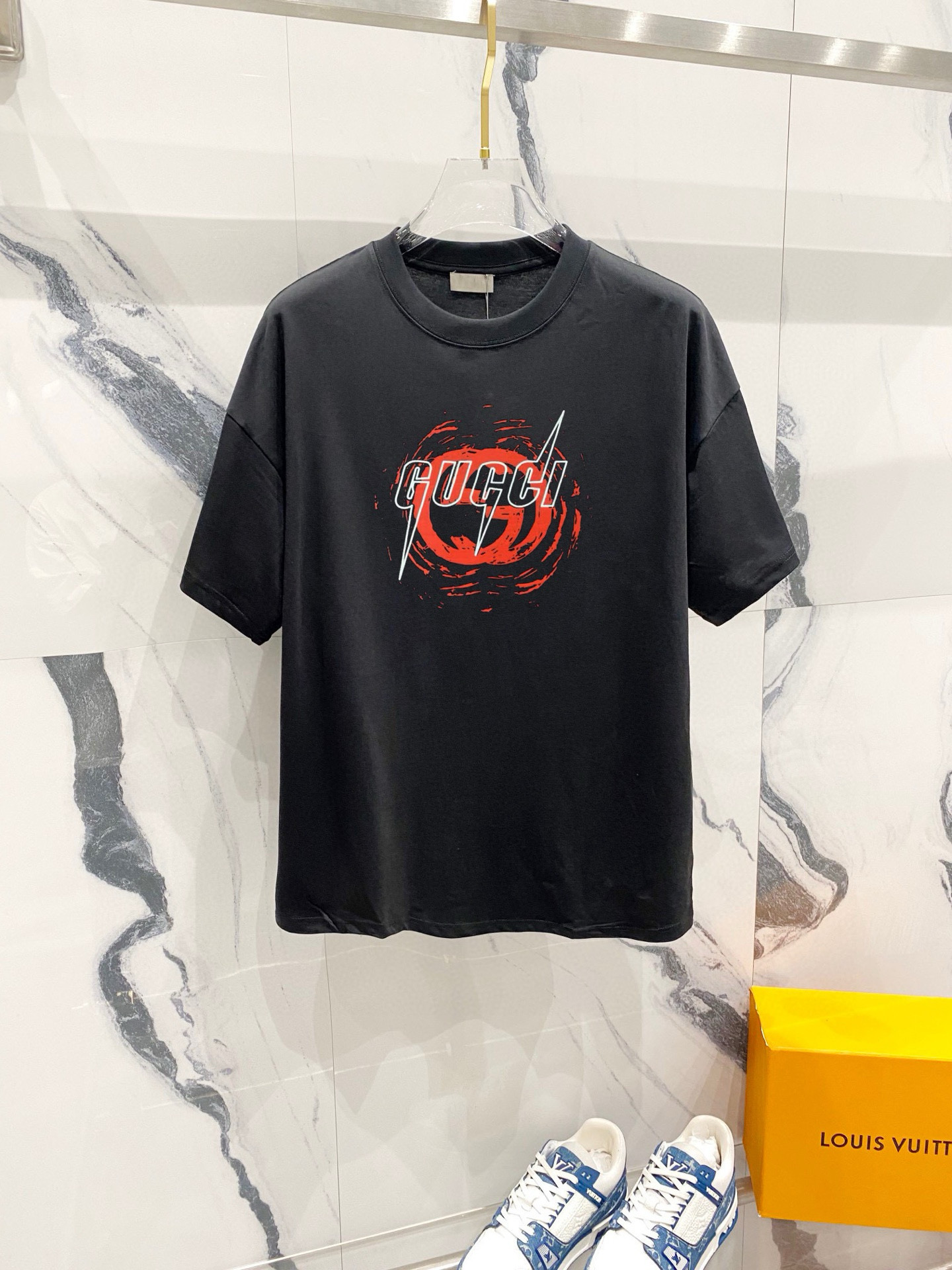 구찌 2컬러 남자 반팔티