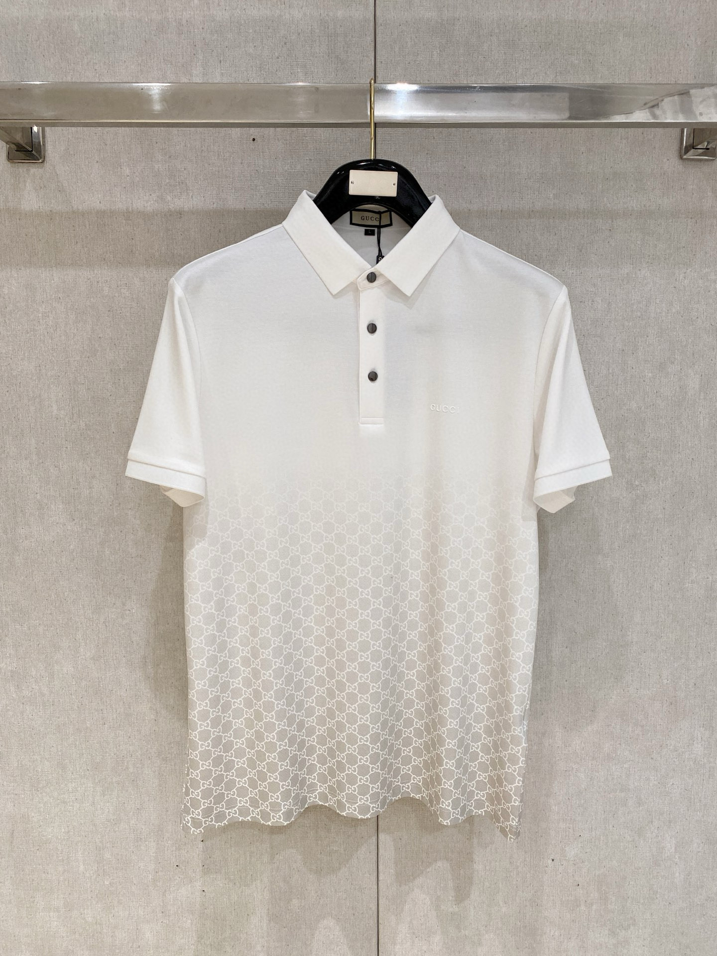 구찌 남자 반팔티