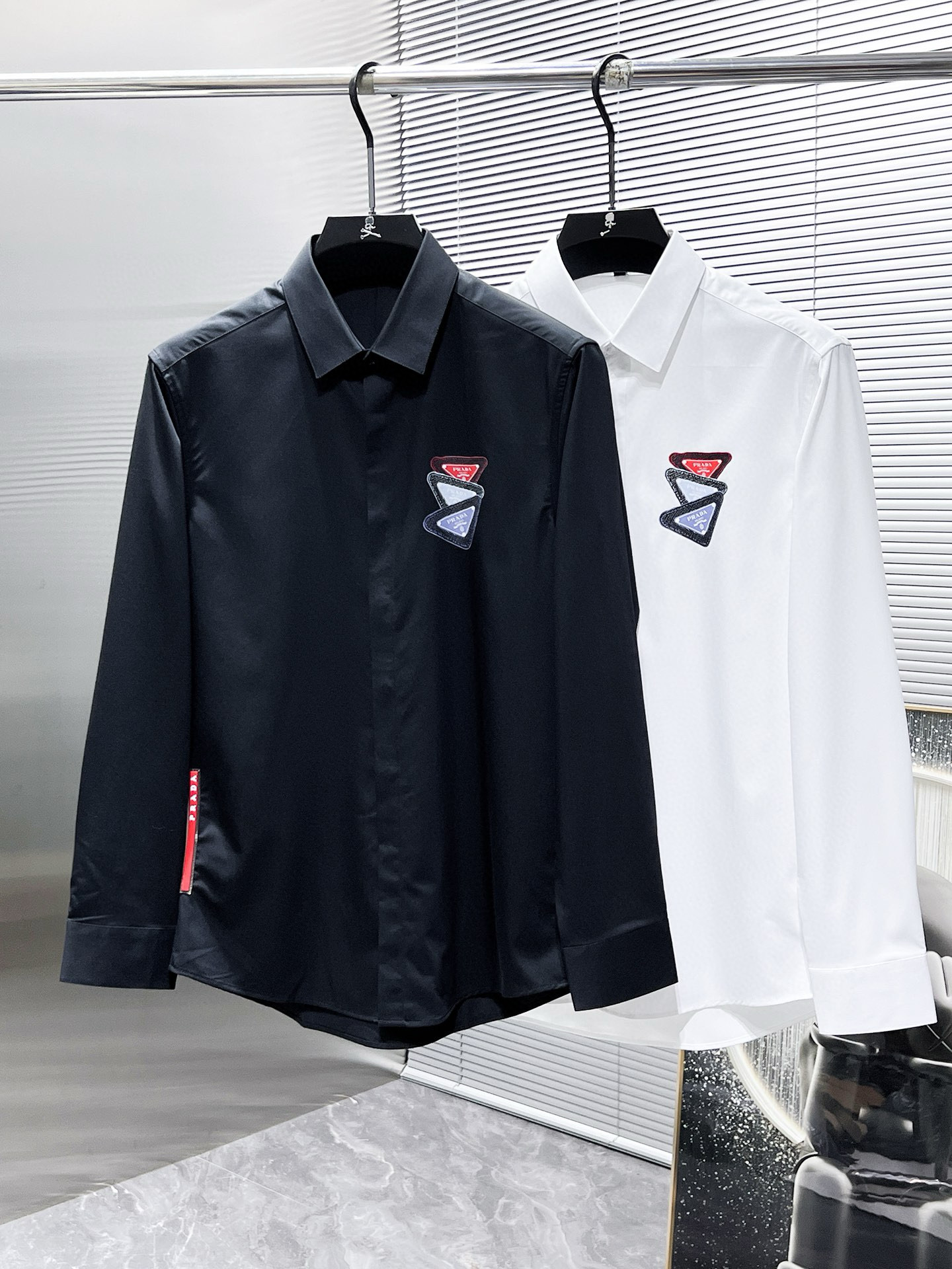 프라다 2컬러 남자 셔츠