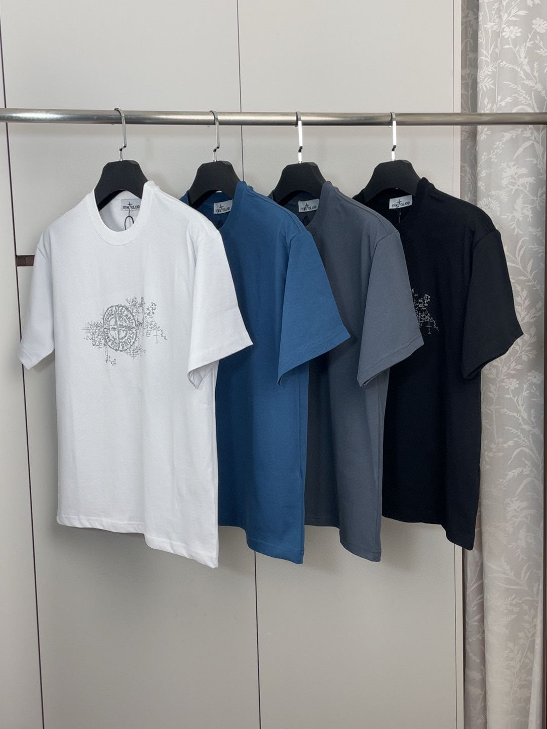 스톤아일랜드 4컬러 남자 반팔티