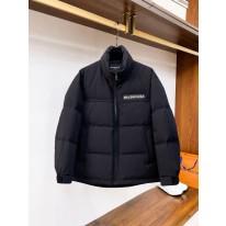 발렌시아가 남자 패딩