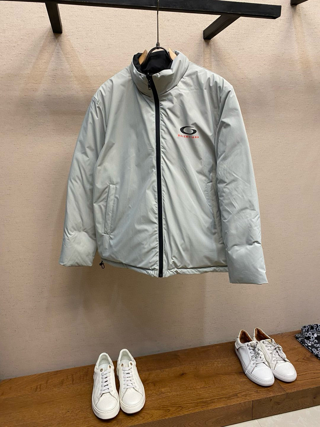 발렌시아가 남자 패딩