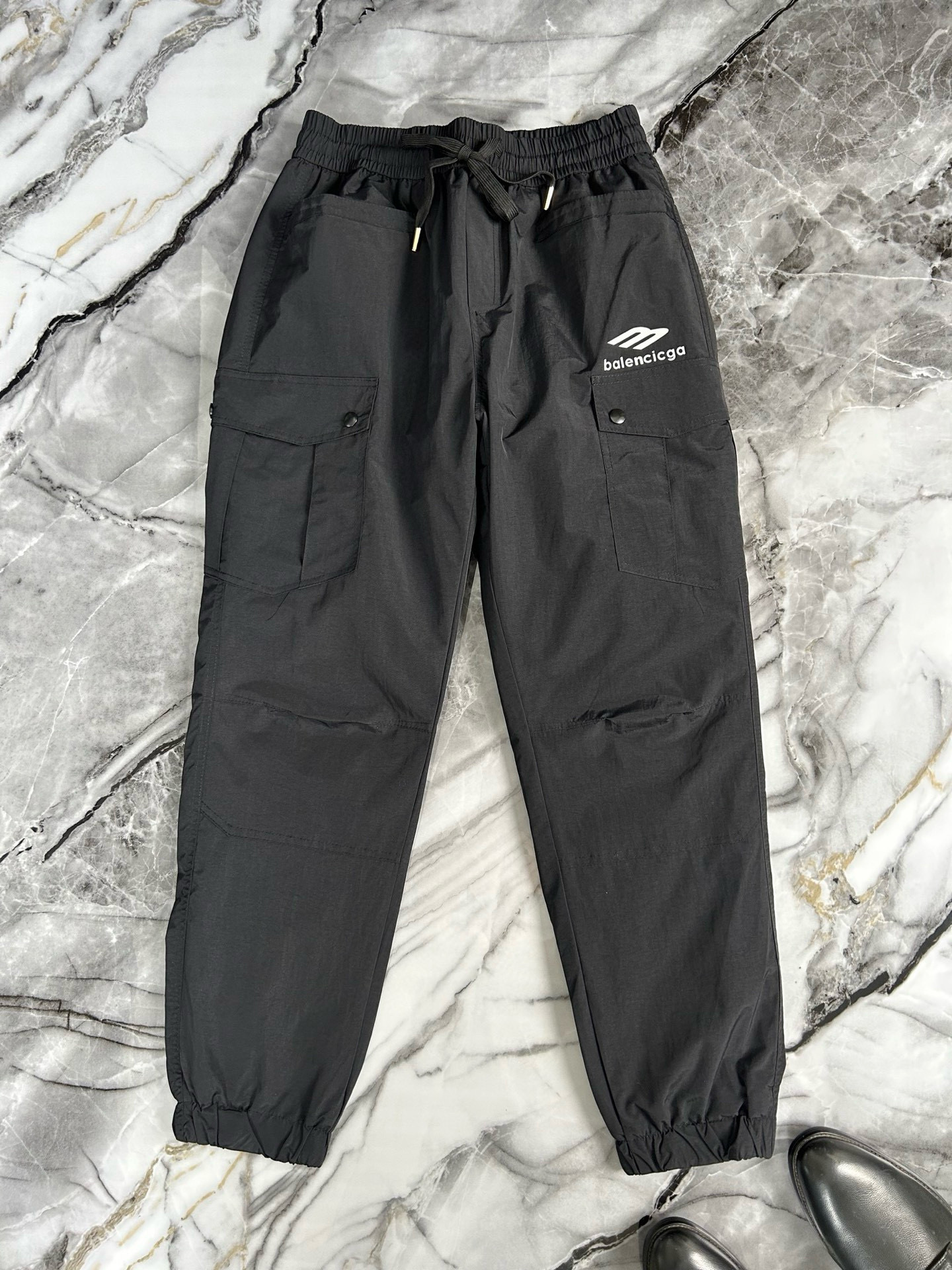 발렌시아가 남자 바지 패딩