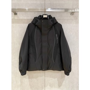 발렌시아가 남자 패딩