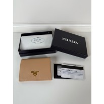프라다 1M0204 여자 반지갑