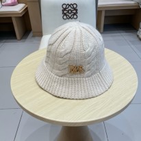 디올 겨울 모자