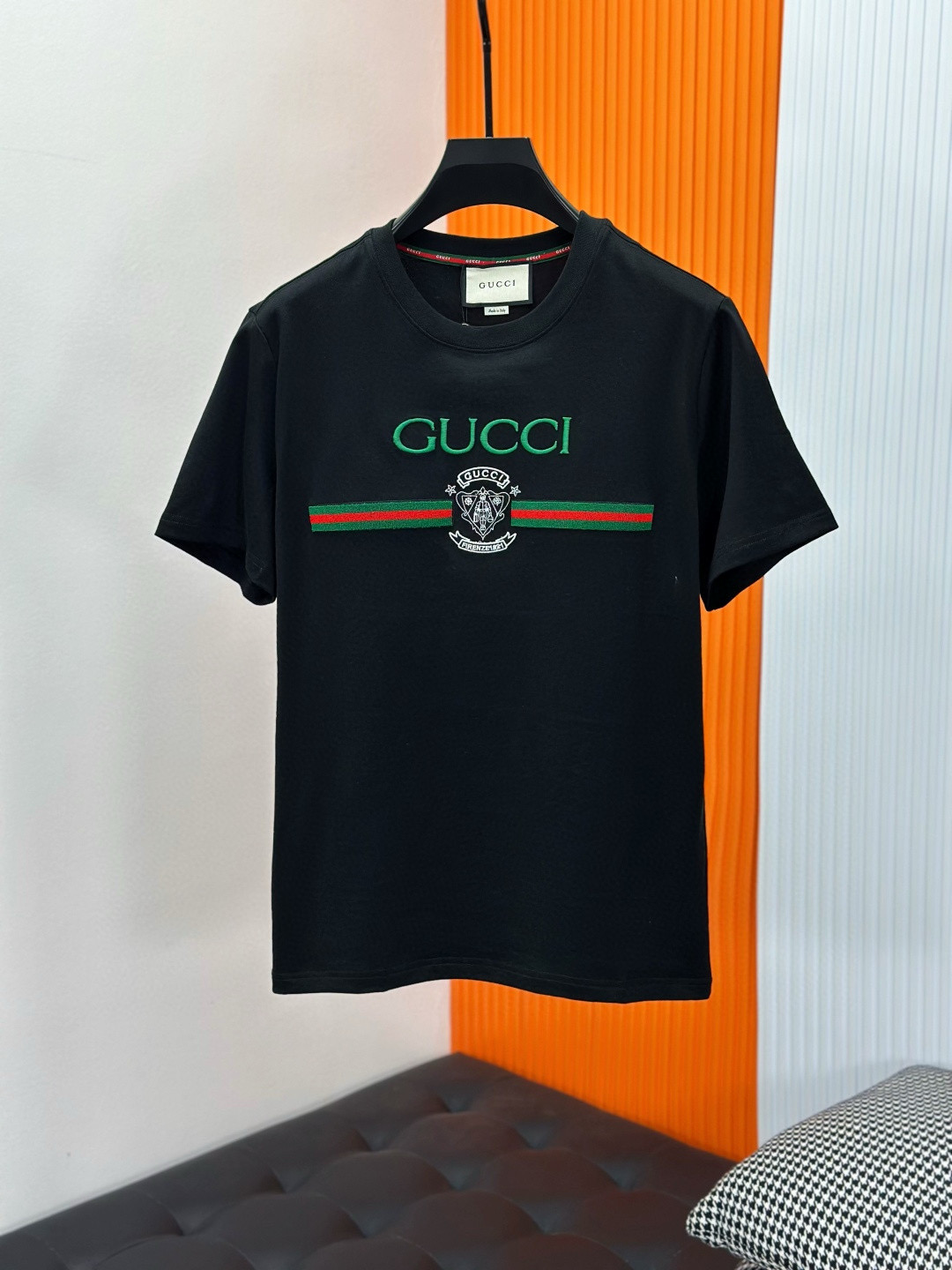 구찌 남자 반팔티