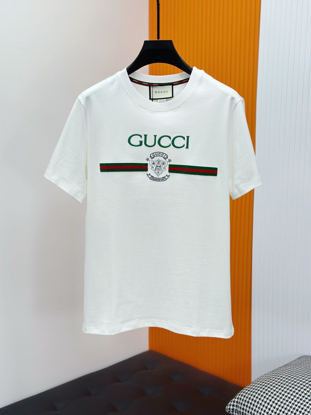 구찌 남자 반팔티