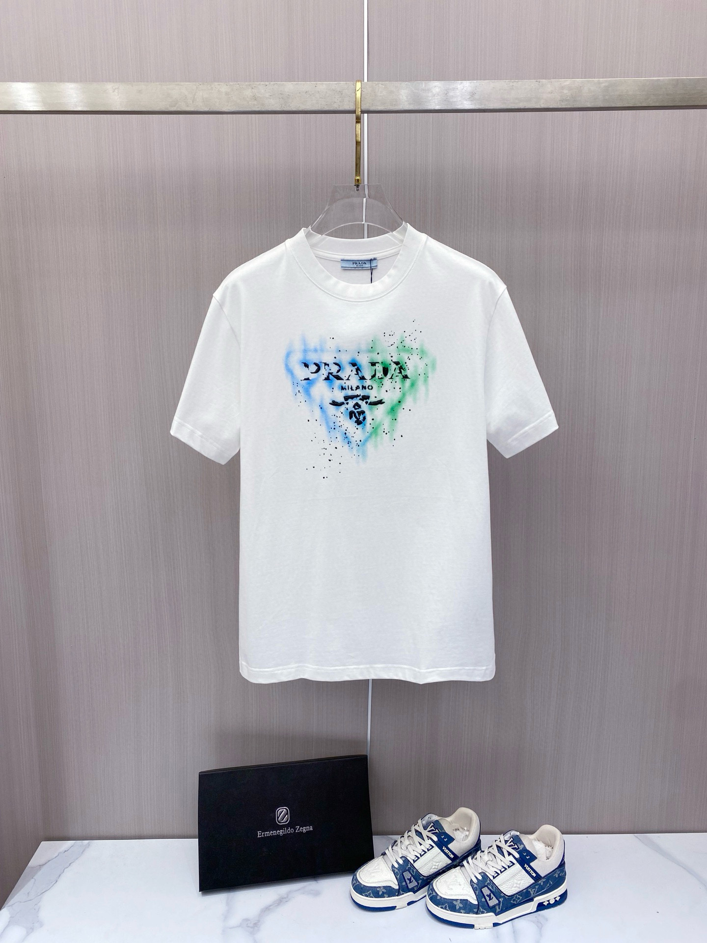 프라다 남자 반팔티