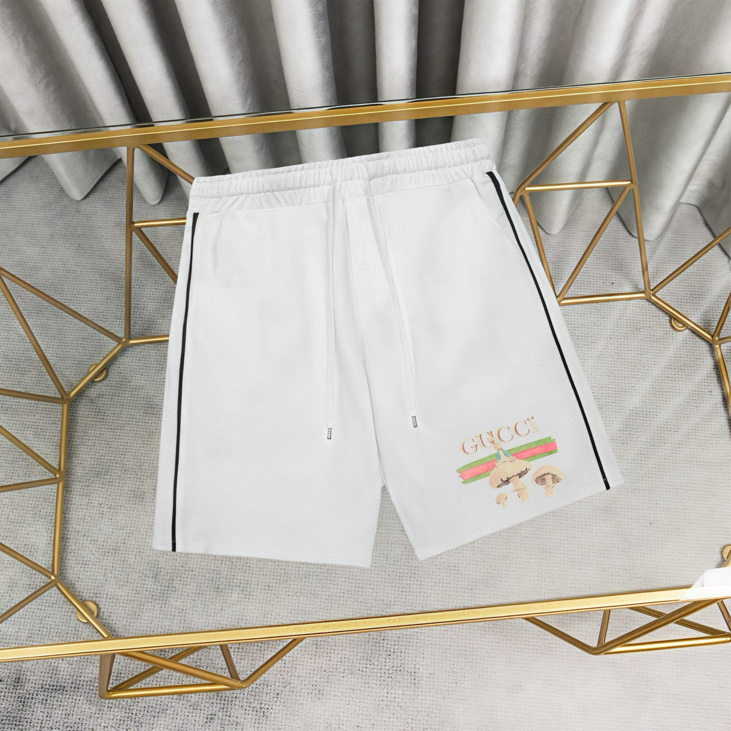 구찌 남자 반바지