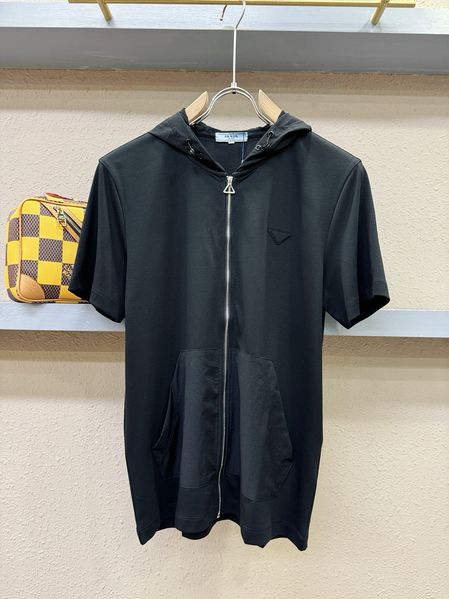 프라다 남자 가디건