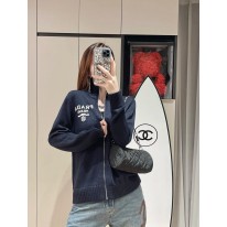 프라다 남자 니트