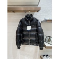 프라다 남자 패딩