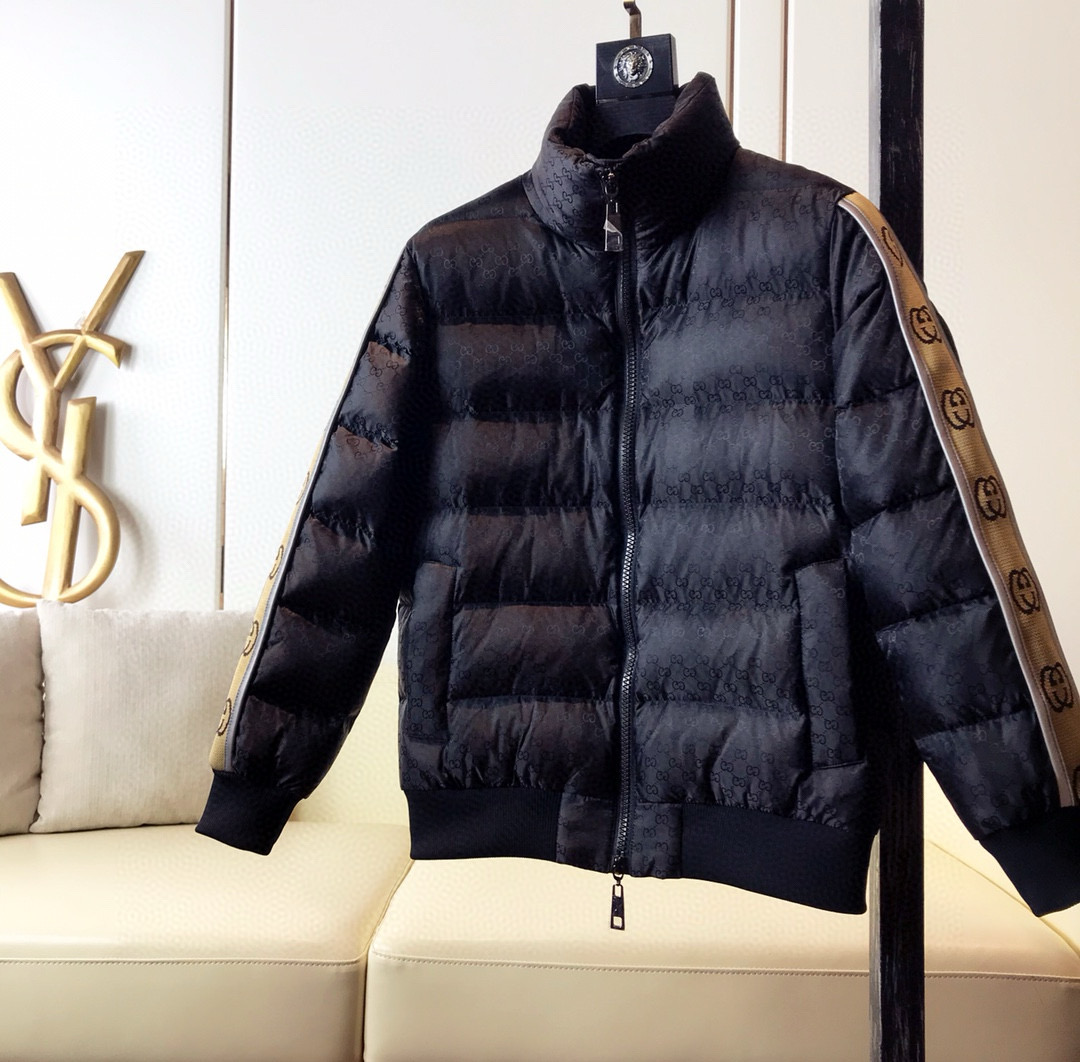 구찌 남자 패딩