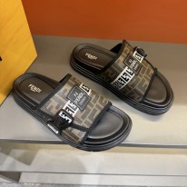 펜디 남자 슬리퍼